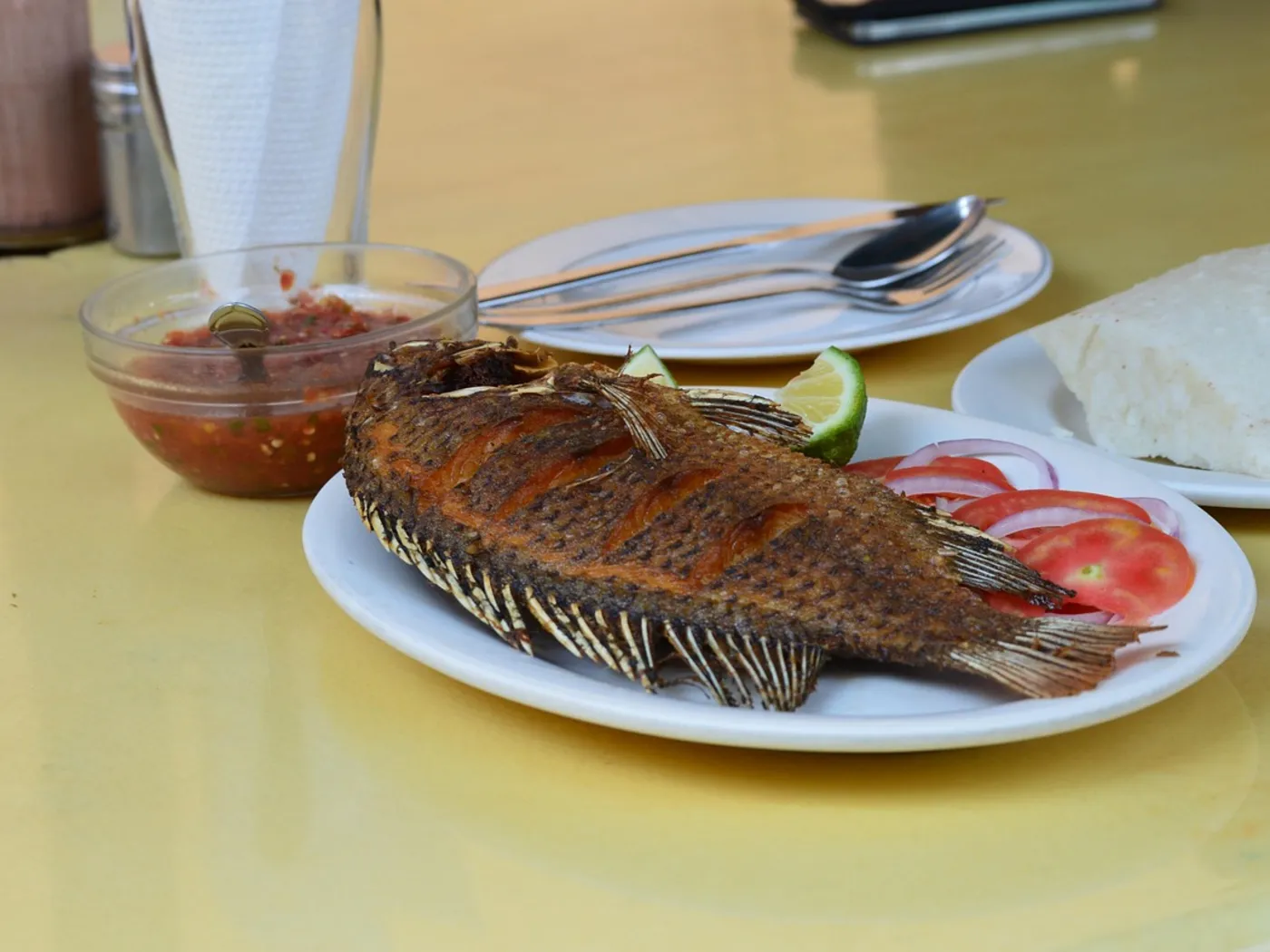 Restaurants, maquis et restauration rapide